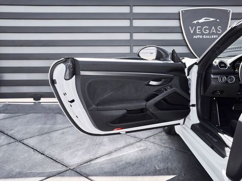 Used 2025 Porsche 718 Boxster Spyder RS RWD image 35