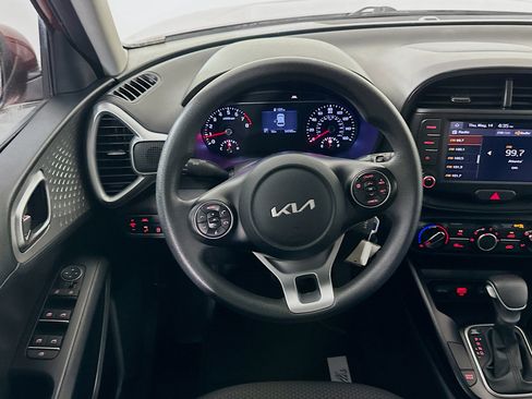 Used 2022 Kia Soul LX w/ Technology Package FWD image 18