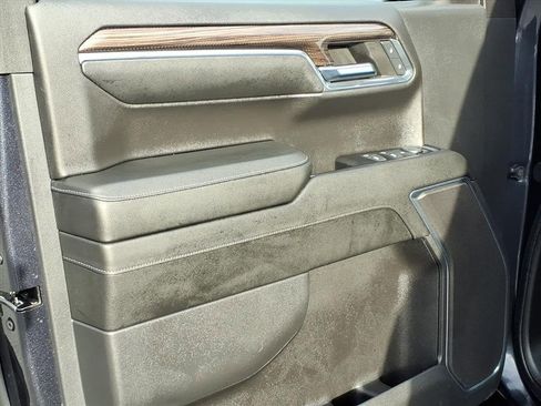 Used 2024 Chevrolet Silverado 1500 LT image 17