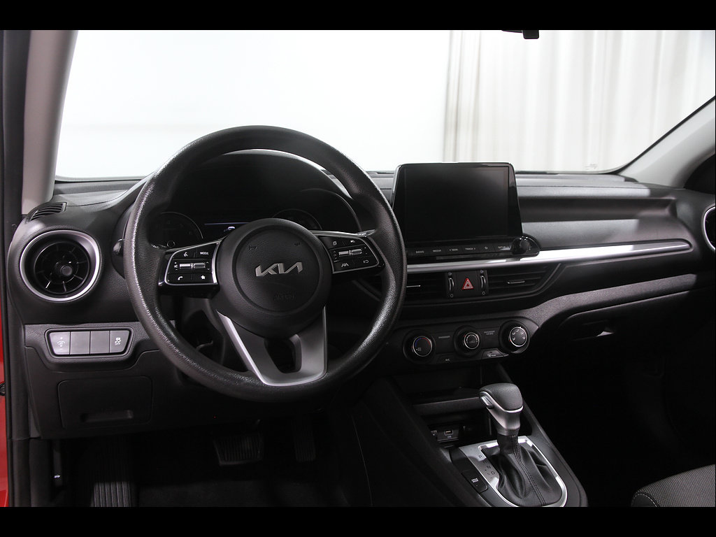 Used 2024 Kia Forte LXS FWD image 6