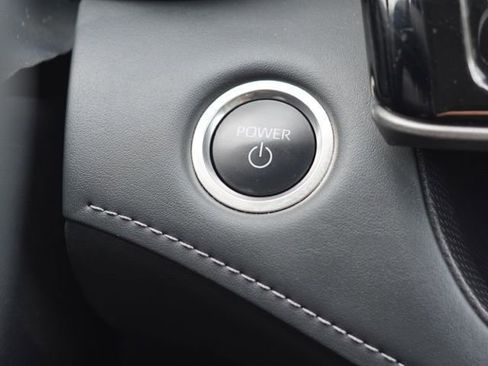 Certified 2025 Toyota Highlander XLE image 27