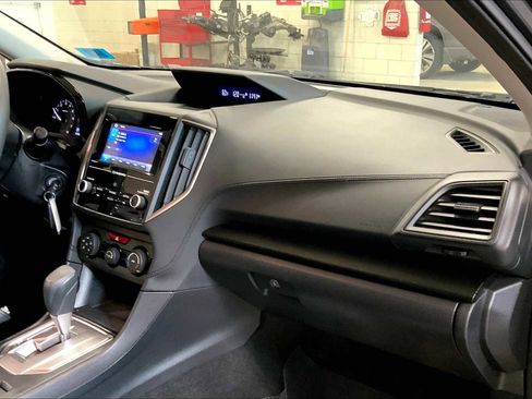 Certified 2022 Subaru Impreza 2.0i image 19