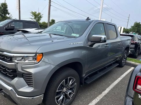 Certified 2025 Chevrolet Silverado 1500 LT AWD/4WD image 1