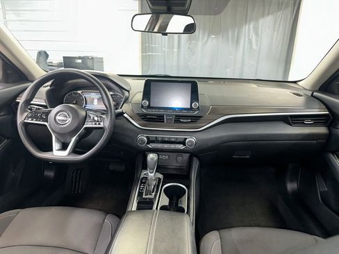 Used 2023 Nissan Altima 2.5 SV image 25