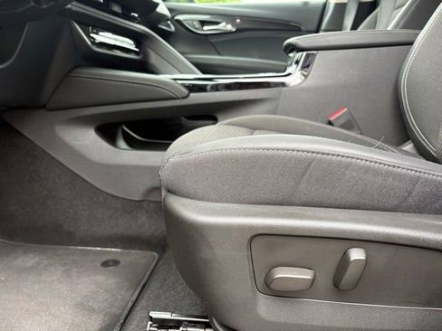Certified 2023 Buick Envision Preferred FWD image 29