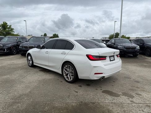 Certified 2025 BMW 330i Sedan RWD image 4
