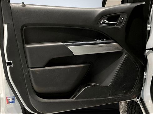 Used 2022 Chevrolet Colorado LT w/ Fleet Safety Package image 20