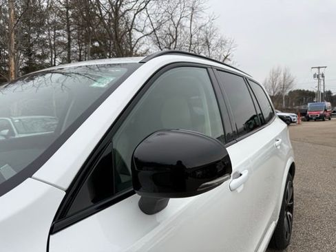 Certified 2023 Volvo XC90 T8 Ultimate w/ Protection Package Premier image 15