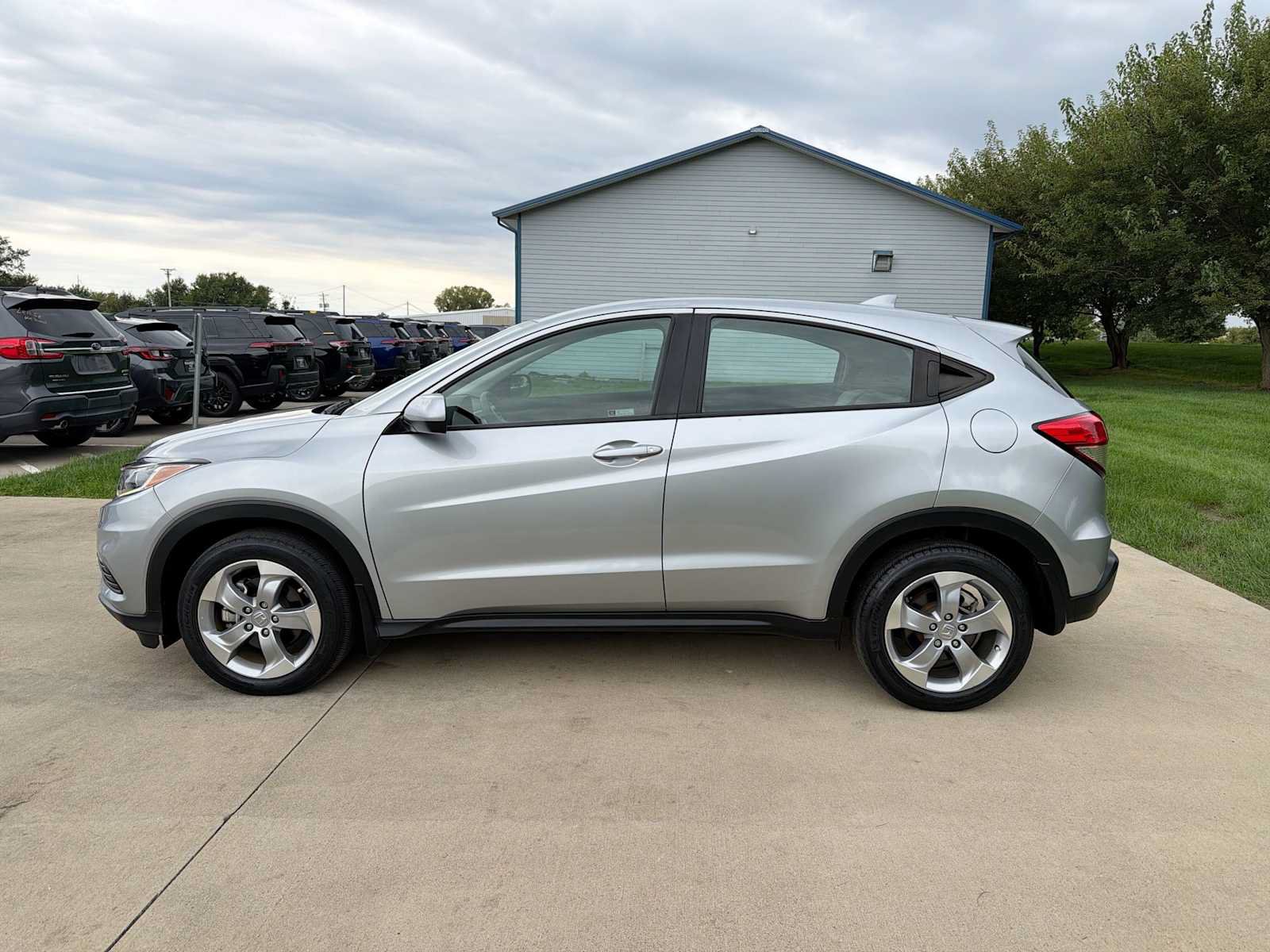 Used 2020 Honda HR-V LX image 3
