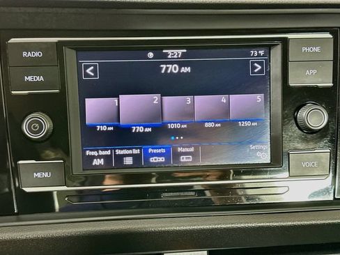 Certified 2023 Volkswagen Jetta SE FWD image 15