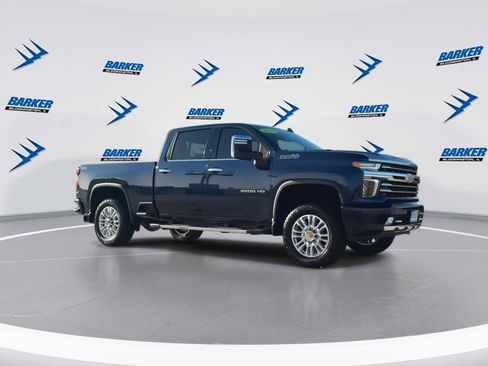 Used 2022 Chevrolet Silverado 2500 High Country image 2