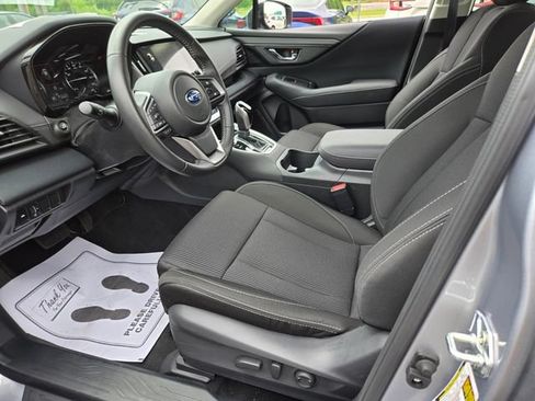 Used 2025 Subaru Legacy Premium AWD/4WD image 9