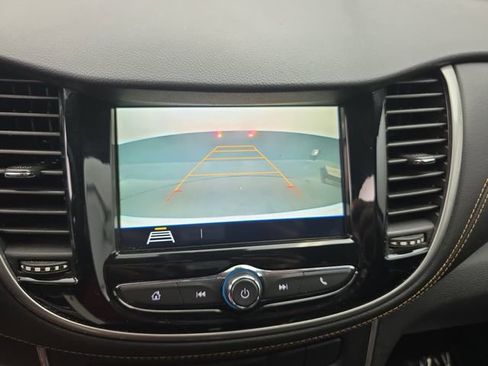 Used 2018 Chevrolet Trax LS AWD/4WD image 22