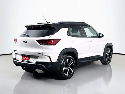 Used 2021 Chevrolet TrailBlazer RS w/ Sun and Liftgate Package AWD/4WD image 5