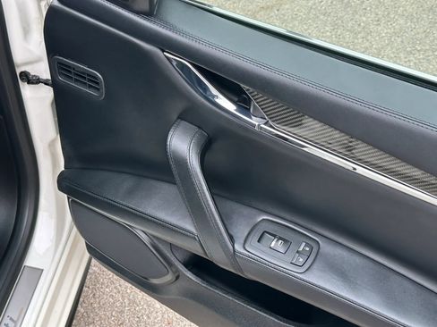 Used 2014 Maserati Quattroporte GTS image 20