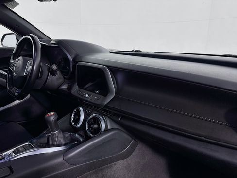 Used 2021 Chevrolet Camaro SS RWD image 24