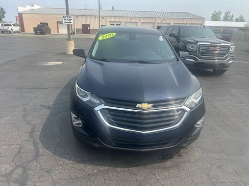 Used 2020 Chevrolet Equinox LT image 2