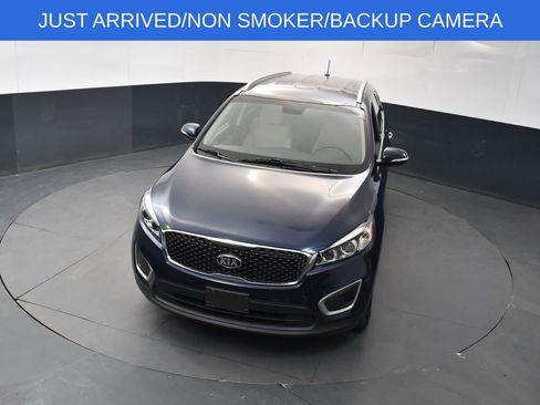 Used 2017 Kia Sorento FWD image 23