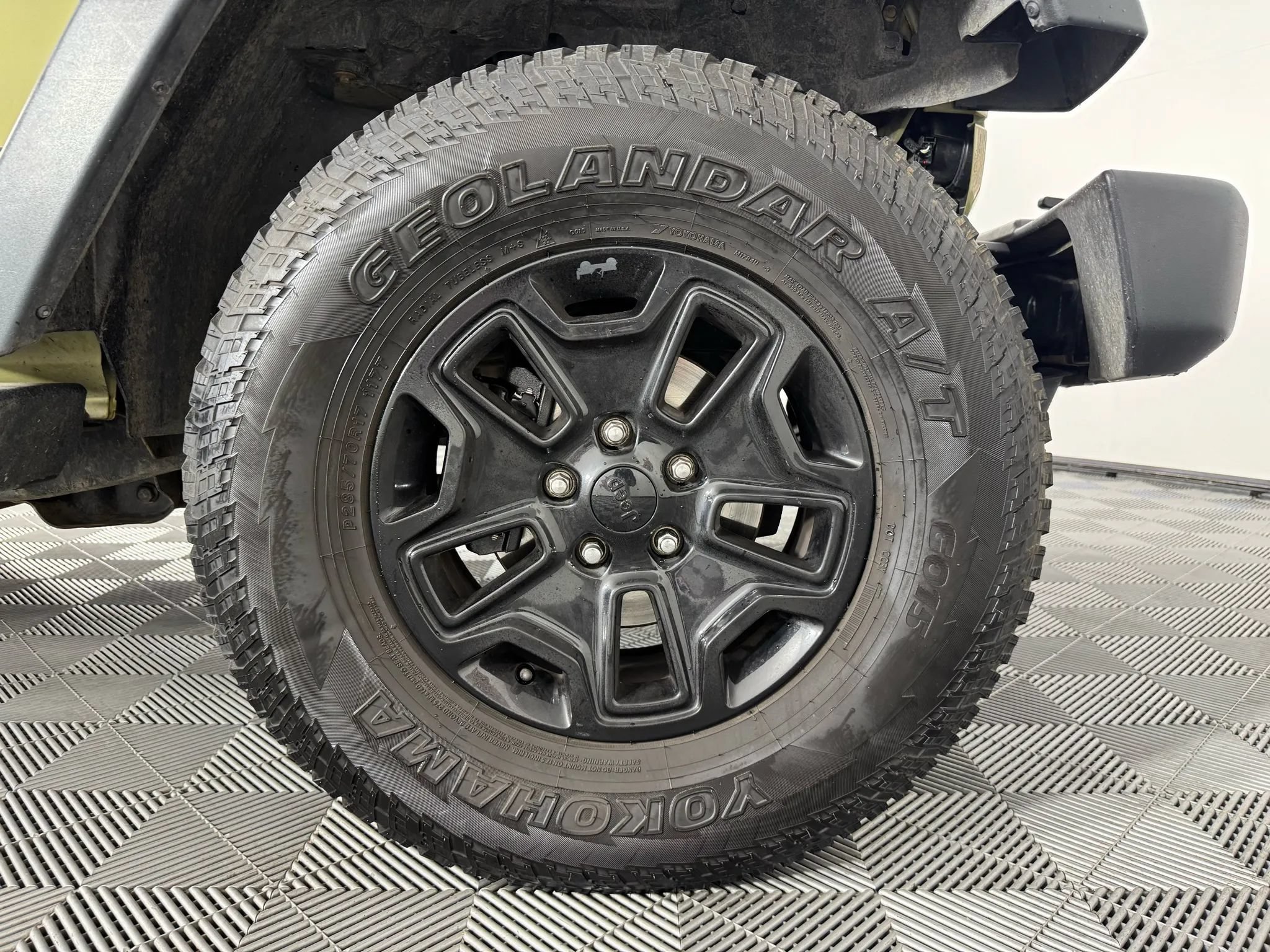 Used 2013 Jeep Wrangler Sport AWD/4WD image 35