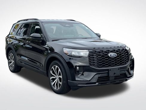New 2025 Ford Explorer ST-Line image 2