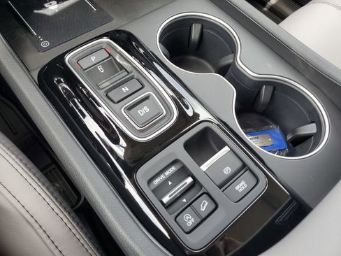 New 2025 Honda Pilot Touring image 29