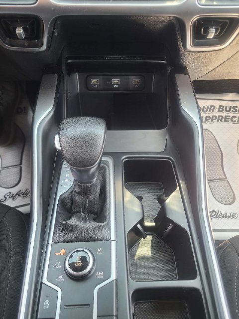 Used 2023 Kia Sorento LX AWD/4WD image 31