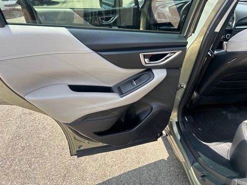 Used 2020 Subaru Forester Limited AWD/4WD image 24