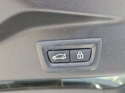 Used 2023 BMW X5 sDrive40i w/ M Sport Package RWD image 10