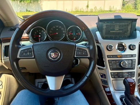 Used 2010 Cadillac CTS Premium RWD image 29