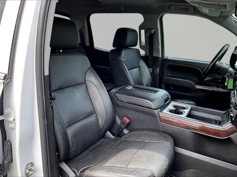 Used 2018 GMC Sierra 1500 SLT AWD/4WD image 29