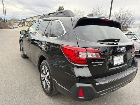 Used 2018 Subaru Outback 2.5i Limited image 45