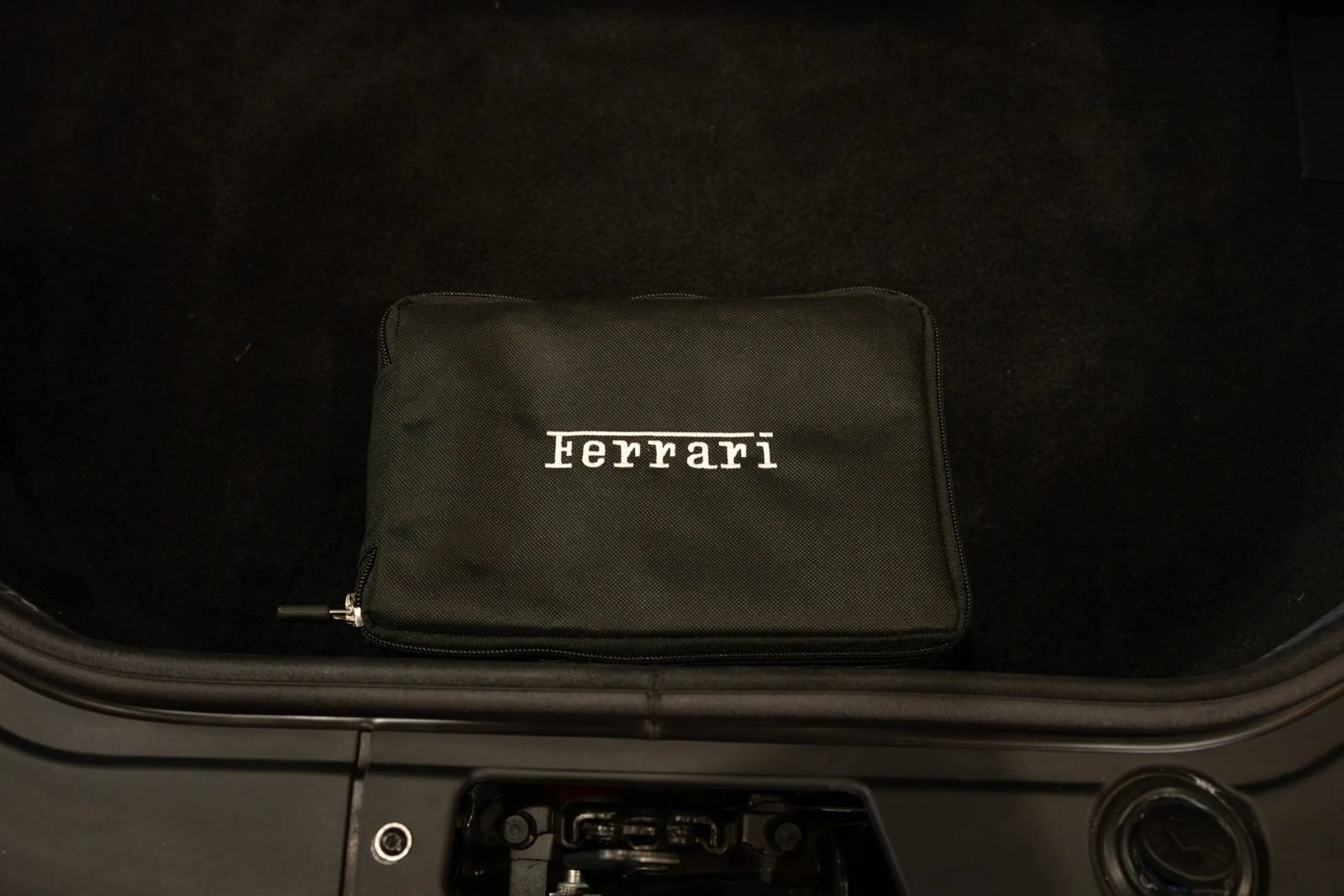 Used 2023 Ferrari SF90 Spider AWD/4WD image 25