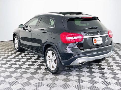 Used 2018 Mercedes-Benz GLA 250 4MATIC image 6