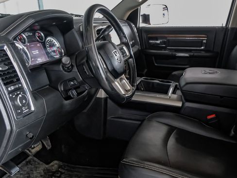 Used 2014 RAM 2500 Laramie w/ Convenience Group image 14
