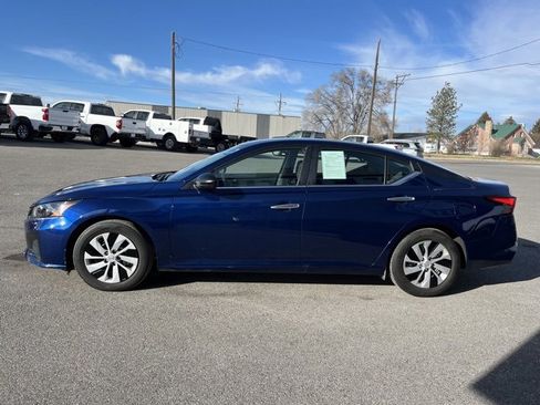 Used 2024 Nissan Altima 2.5 S image 7