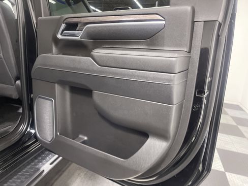 Used 2025 Chevrolet Silverado 2500 LTZ w/ Trail Boss Package image 18