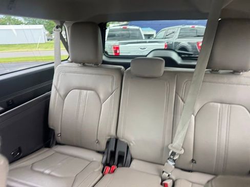Used 2021 Ford Expedition Max Limited AWD/4WD image 40