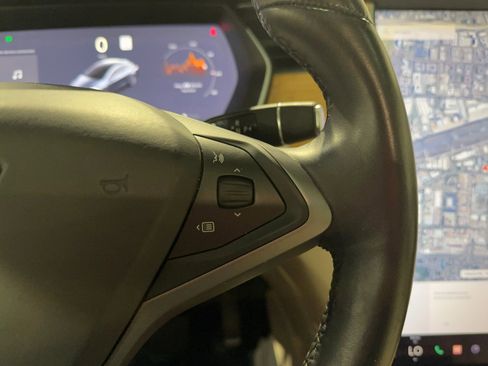 Used 2019 Tesla Model X 100D image 33