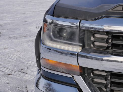 Used 2016 Chevrolet Silverado 1500 LT w/ All Star Edition image 3