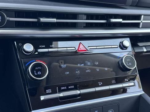 New 2026 Hyundai Santa Fe SE image 13