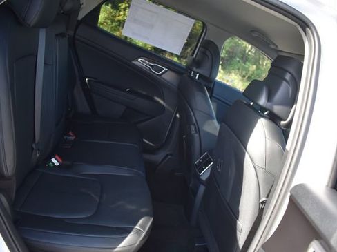 New 2026 Kia Sportage EX image 14