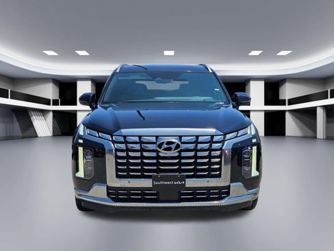 Used 2024 Hyundai Palisade Calligraphy FWD image 9