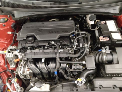 Used 2024 Hyundai Elantra SEL FWD image 30