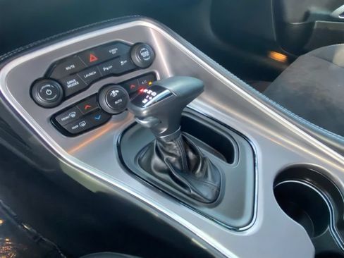 Used 2022 Dodge Challenger R/T Scat Pack RWD image 24