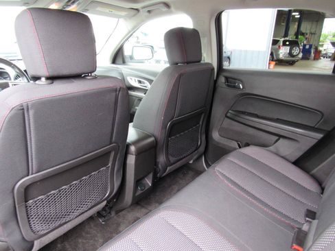 Used 2017 Chevrolet Equinox LT AWD/4WD image 38