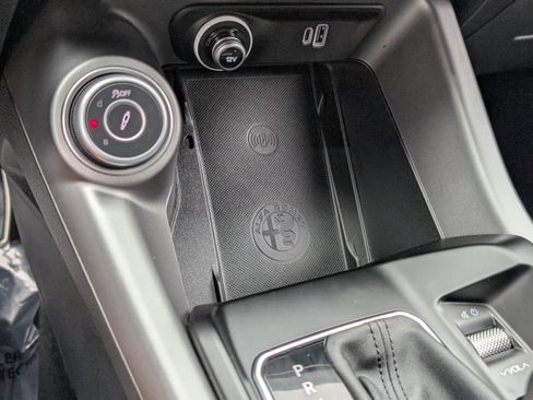 Used 2024 Alfa Romeo Tonale Veloce image 28