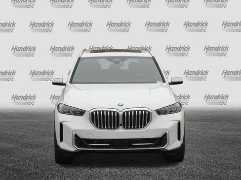 Used 2025 BMW X5 xDrive40i image 3