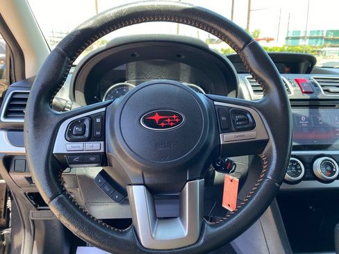 Used 2016 Subaru Crosstrek 2.0i Limited w/ 17" Wheel Sport Package AWD/4WD image 18