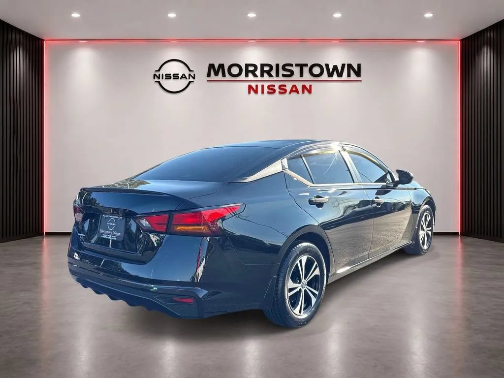 Used 2024 Nissan Altima 2.5 S FWD image 3