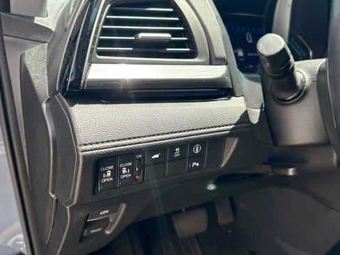Certified 2024 Honda Odyssey Elite image 16